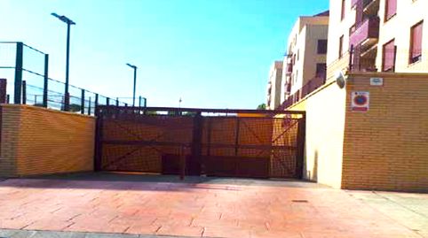 Foto 4 de Garaje en venta en Gran Bretaña, Portillejo - Valdegastea, Logroño