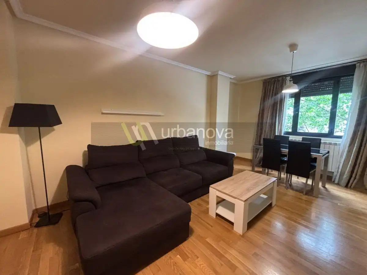 Apartamento de alquiler en Cascajos - Piqueras