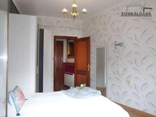 Bedroom of Flat for sale in Bilbao   with Heating and Terrace