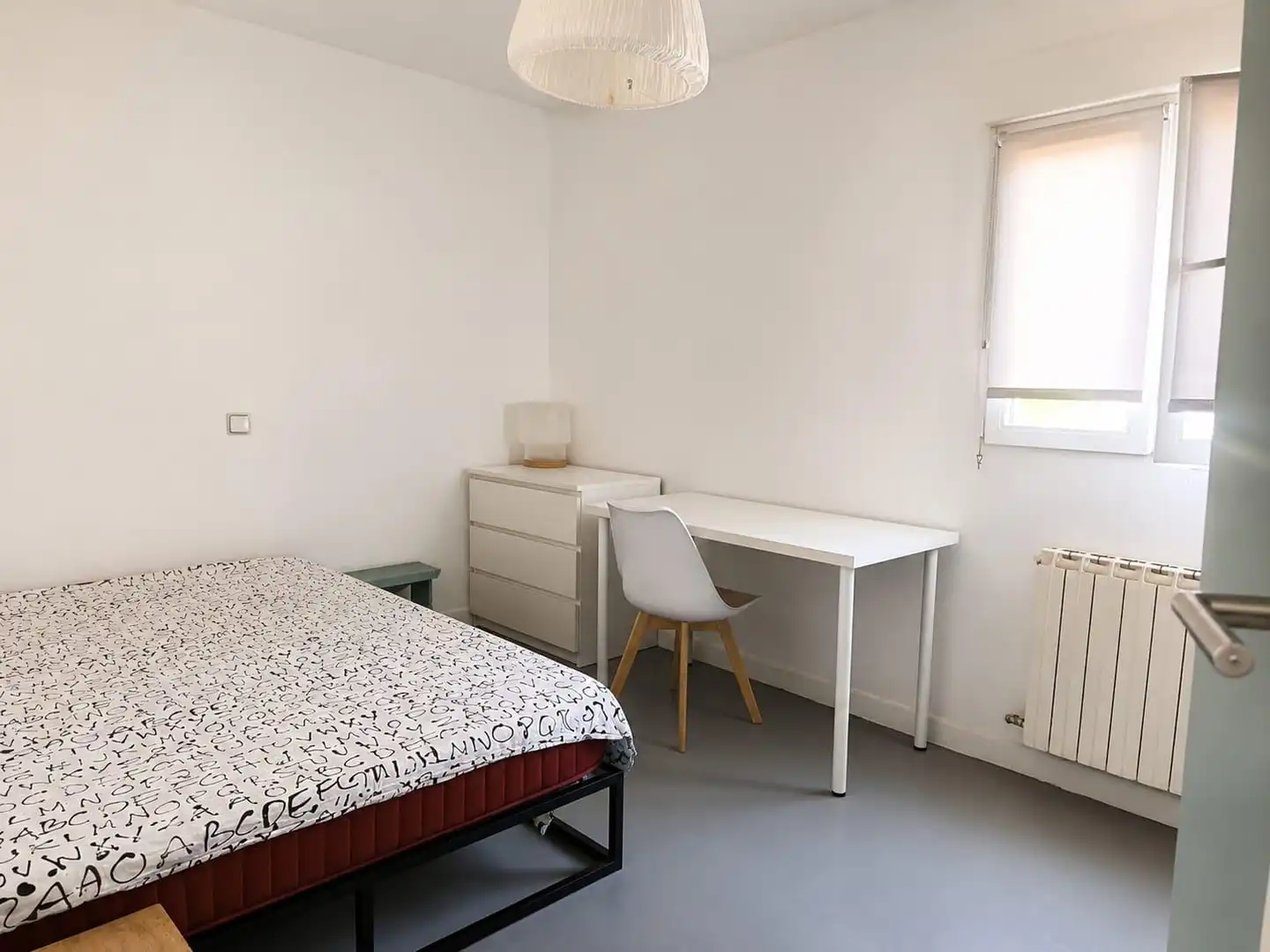 Habitación de Piso en venta en Madrid con Calefacción y Balcón
