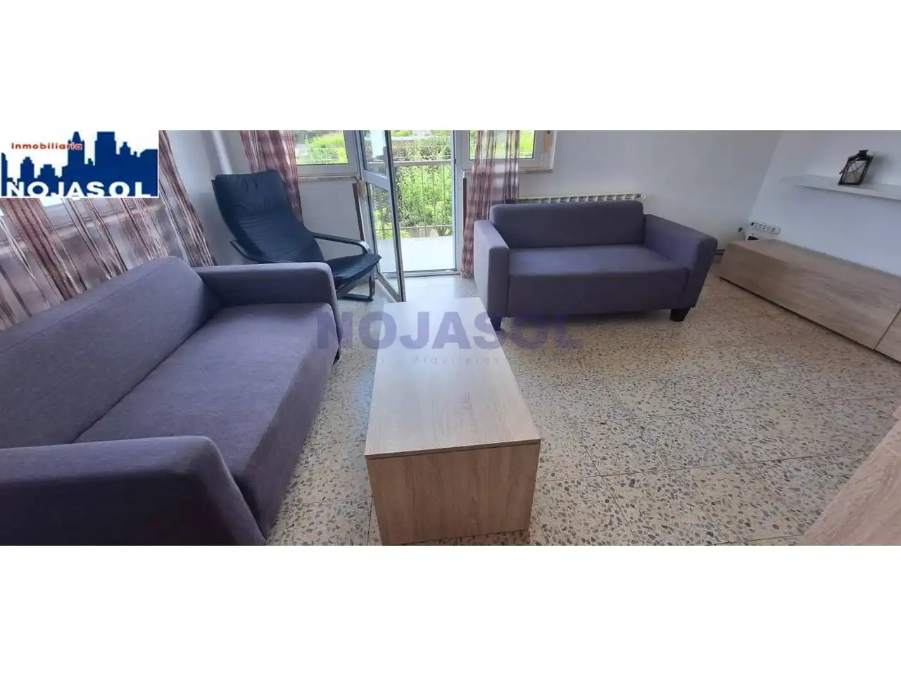 Wohnzimmer von Einfamilien-Reihenhaus zur Miete in Noja mit Heizung, Privatgarten und Terrasse