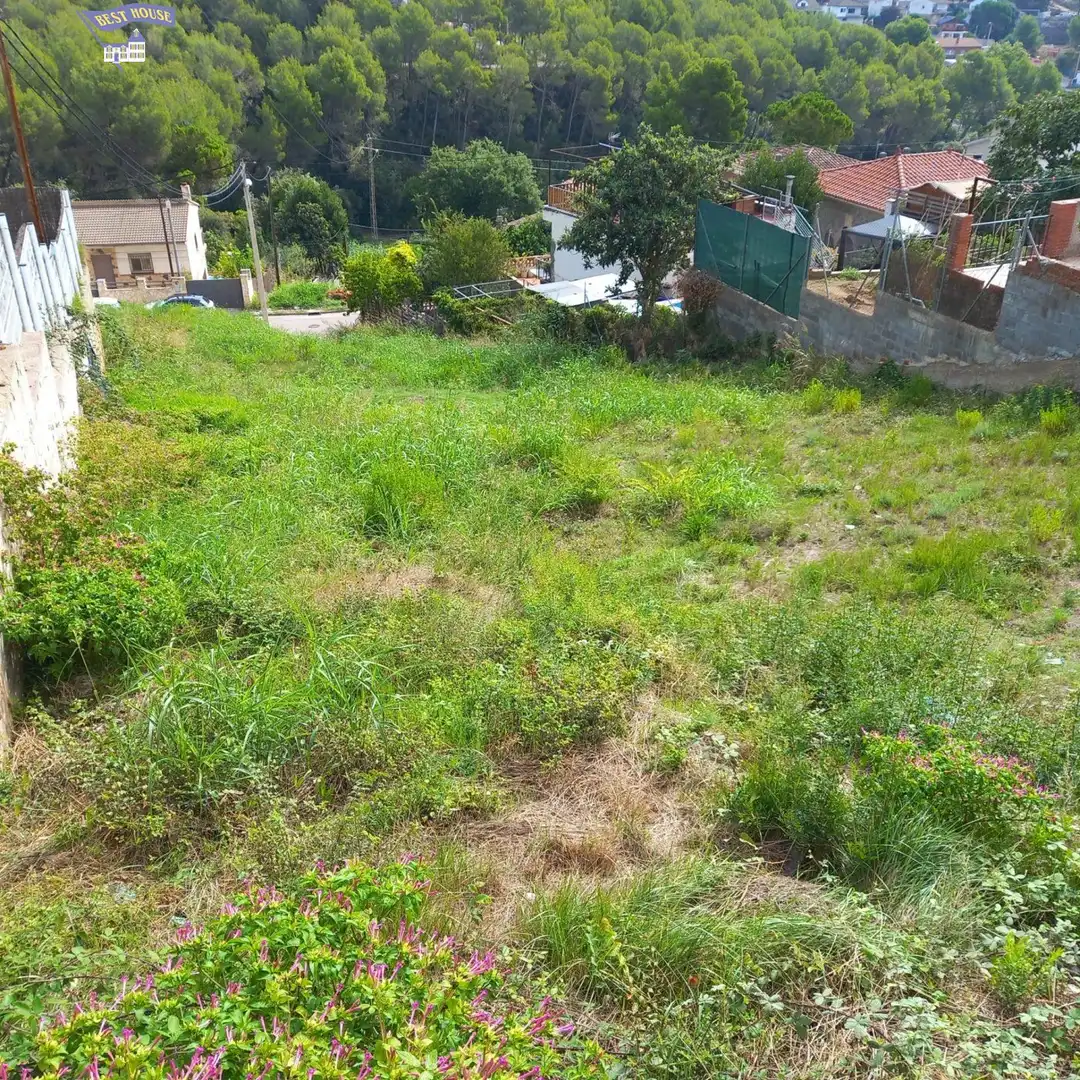 Wohnbaugrundstück zum Verkauf in Castellnou - Can Mir - Can Solà