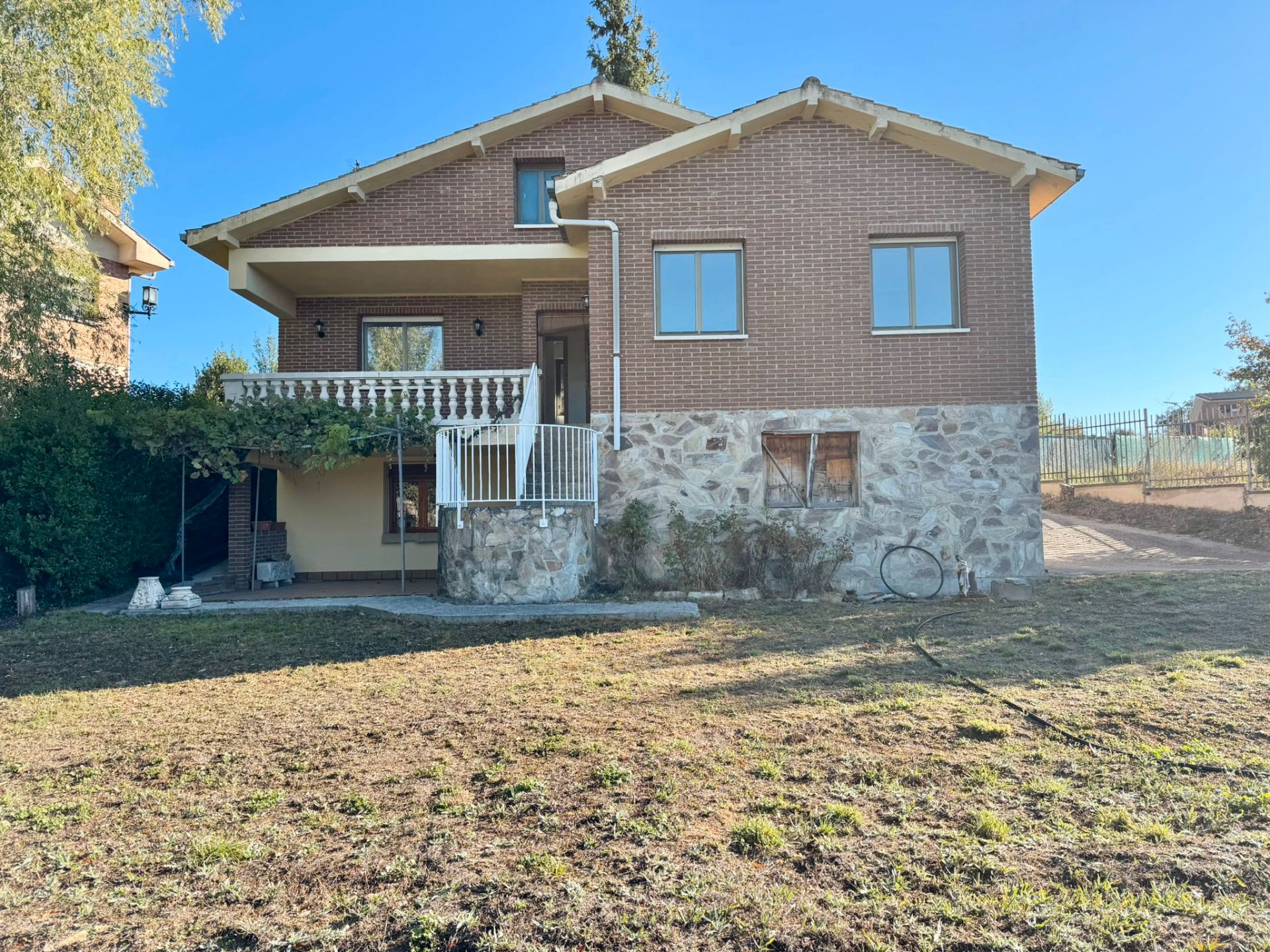 Exterior view of House or chalet for sale in Condado de Treviño