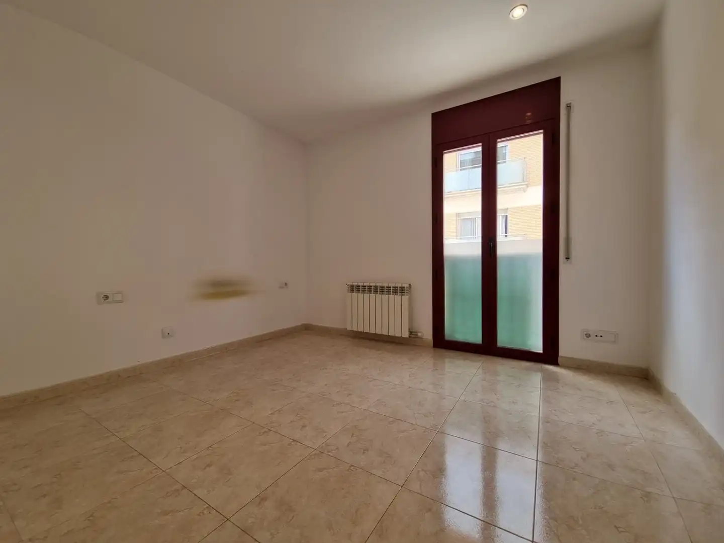 Habitación de Piso en venta en Olot con Calefacción, Trastero y Balcón