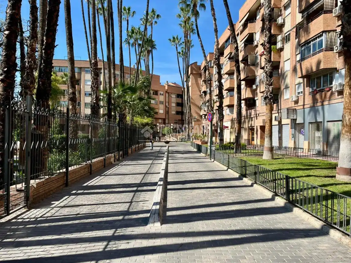 Vista exterior de Piso en venta en Murcia con Terraza