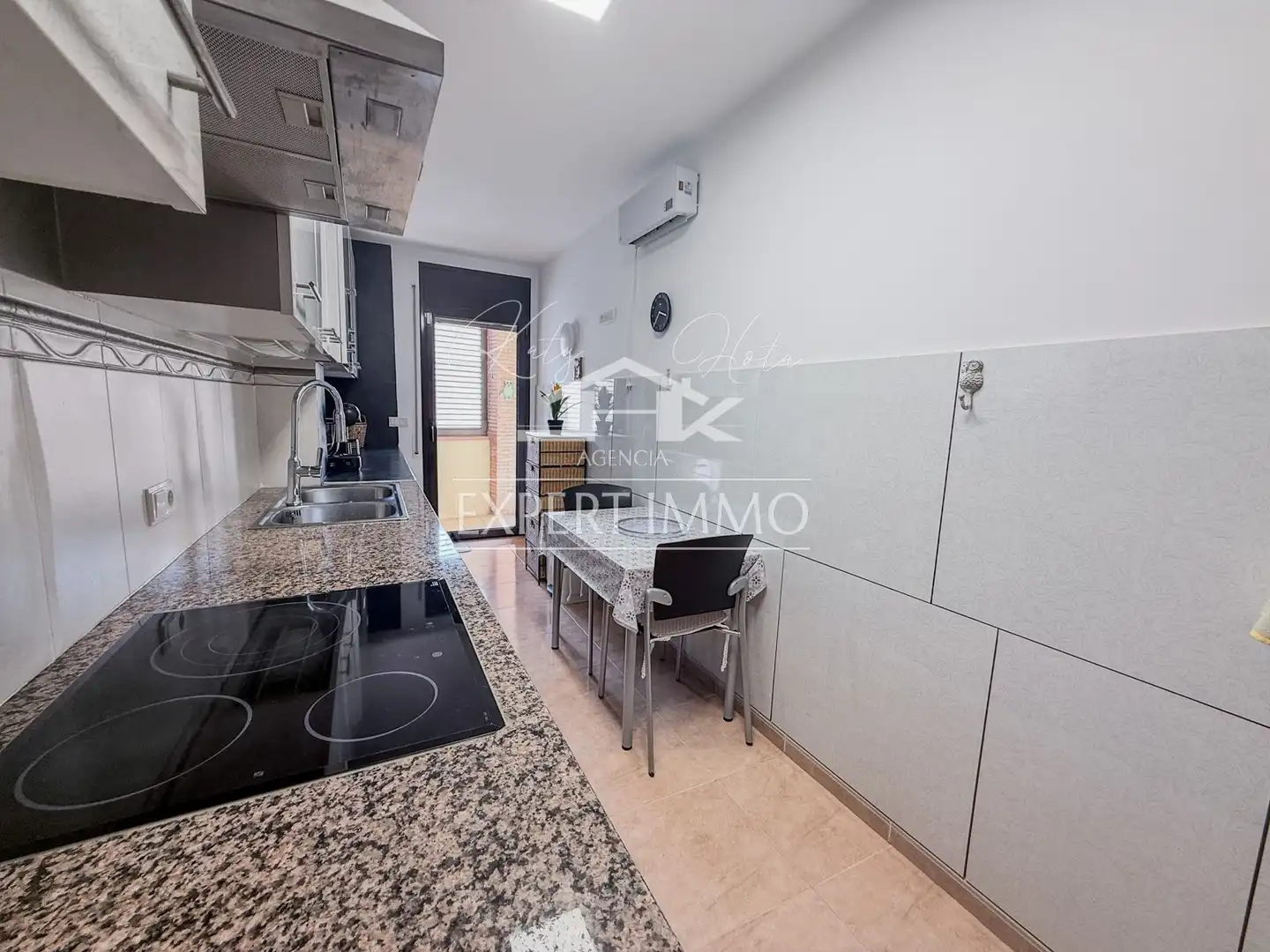 Vista exterior de Apartament en venda en Vilajuïga amb Aire condicionat, Calefacció i Terrassa