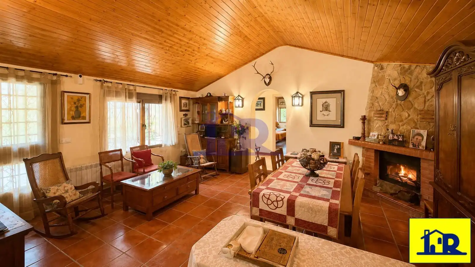 Living room of Houses for sale in Cuenca  with Heating and Storage room