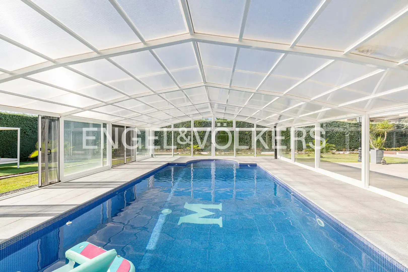 Piscina de Casa o chalet en venta en Villaviciosa de Odón con Calefacción y Jacuzzi