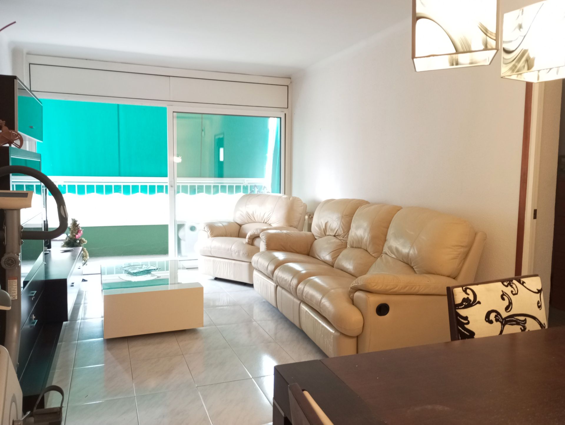 Living room of Flat for sale in Girona Capital  with Heating, Oven and Balcony