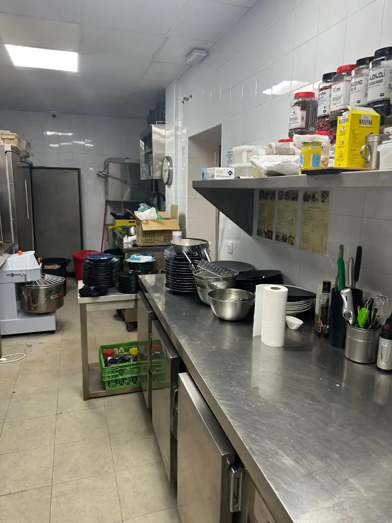 Local comercial en traspàs a Nueva Andalucía, imagen 13