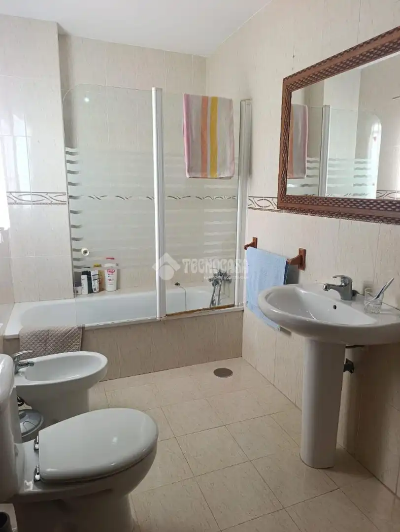 Baño de Dúplex en venta en Valverde de Leganés con Aire acondicionado y Balcón