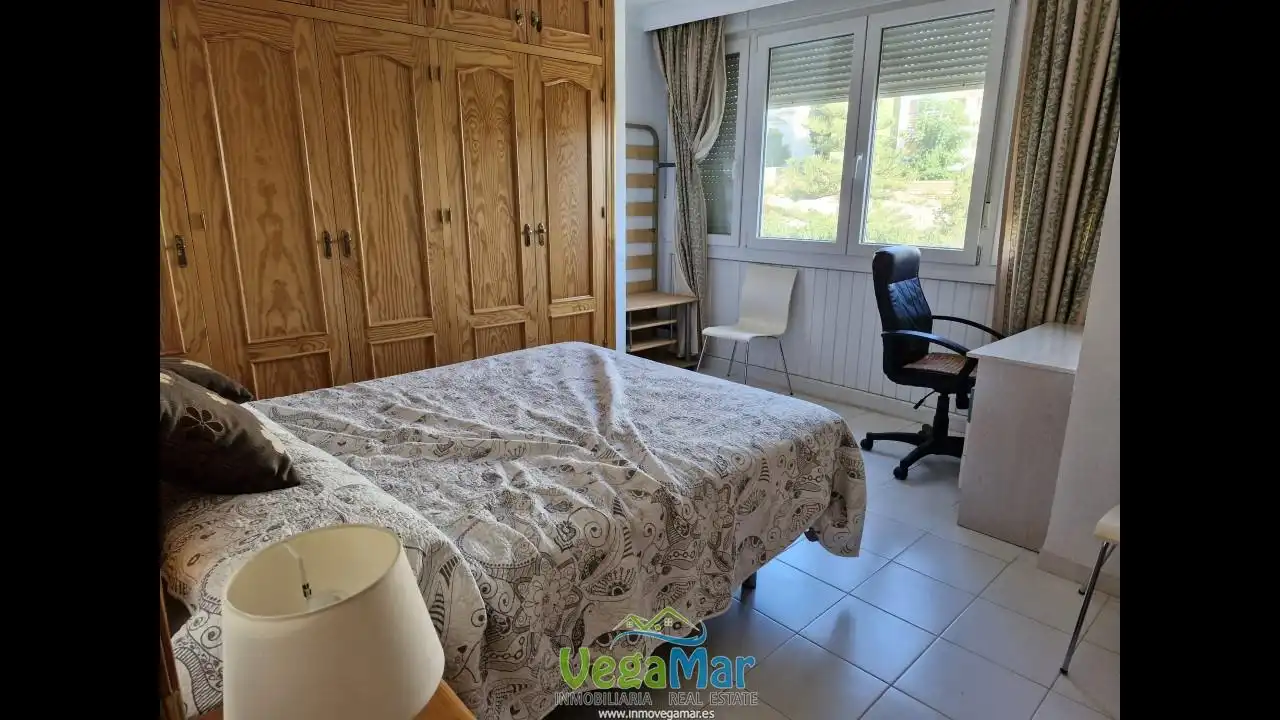 Dúplex de lloguer a De La Indepedencia, La Herradura centro