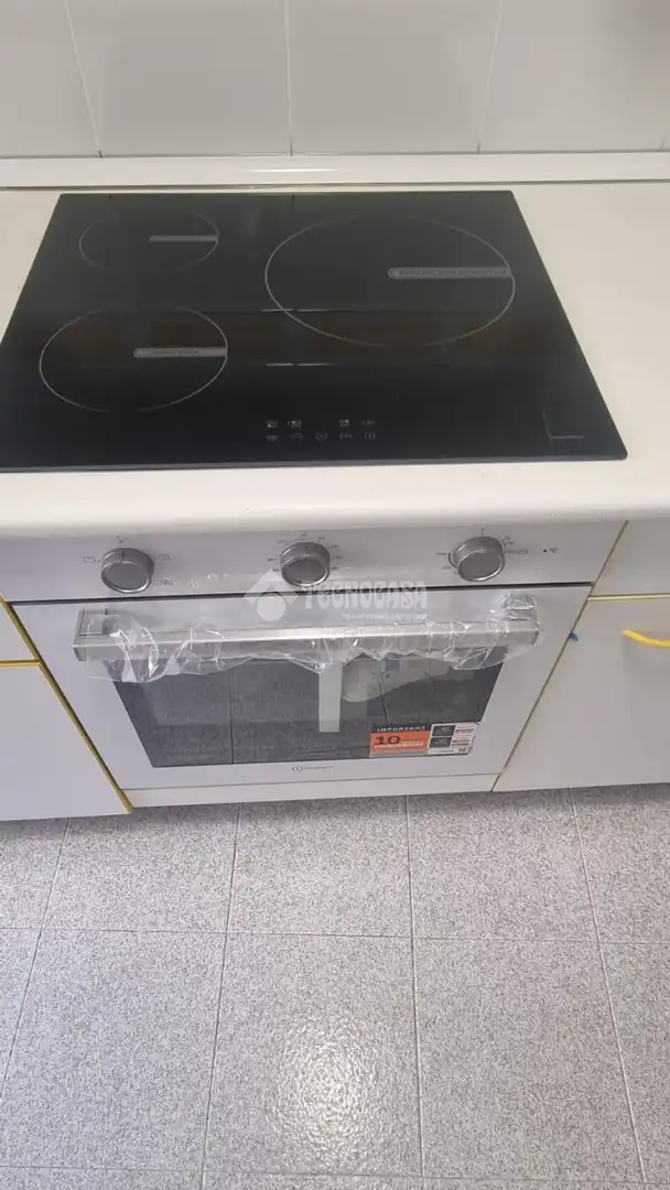Cuina de Pis de lloguer en Zaragoza amb Aire condicionat, Calefacció i Terrassa