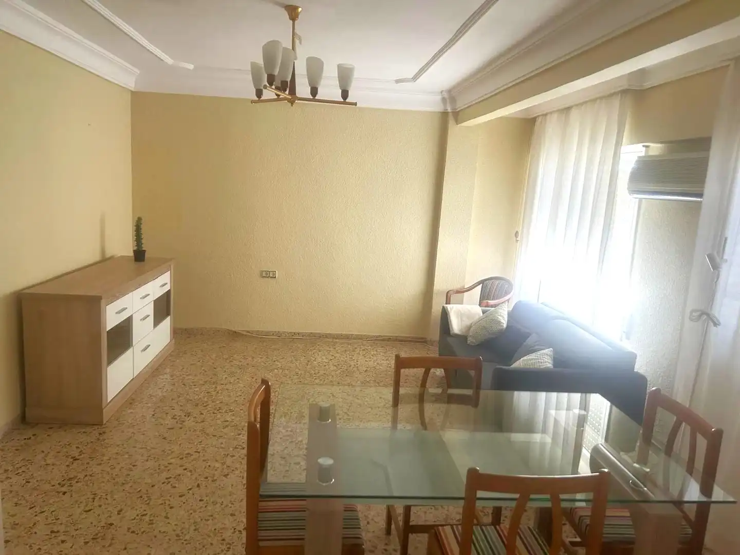 Sala d'estar de Pis de lloguer en Murcia amb Aire condicionat, Calefacció i Moblat