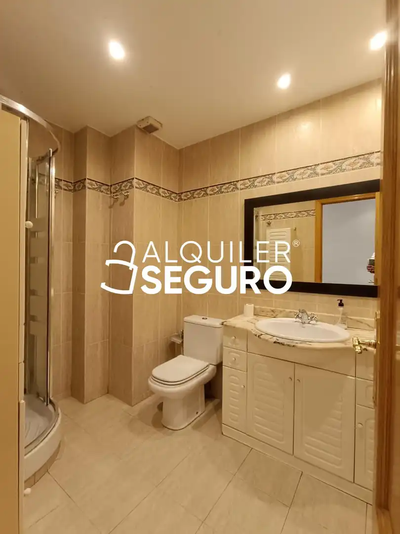 Baño de Ático de alquiler en Getafe con Aire acondicionado, Calefacción y Terraza