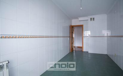 Flat for sale in Lugo Capital  with Heating, Parquet flooring and Storage room