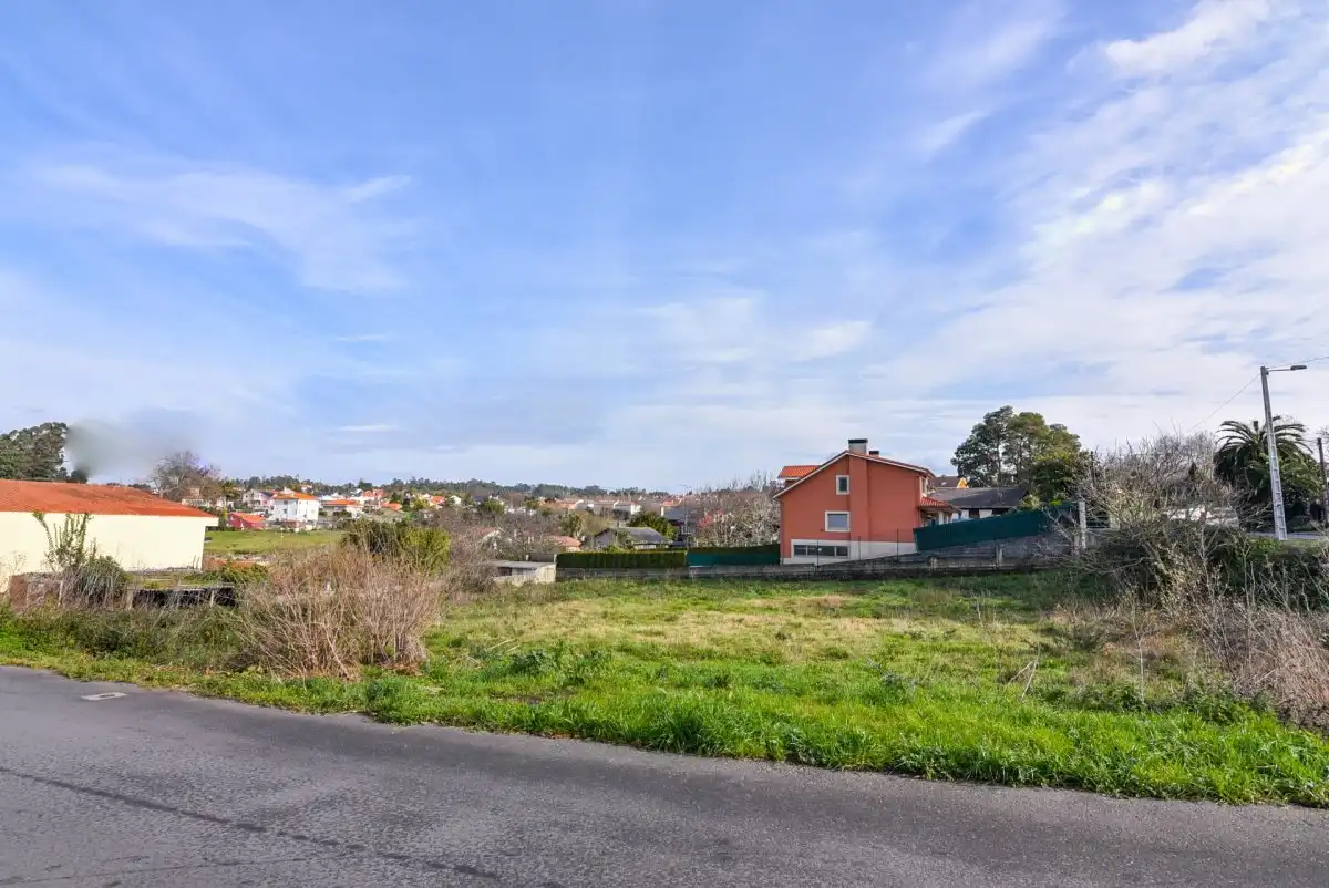 Terreni e lotti in vendita a Avenida de Emilia Pardo Bazán 109 B
