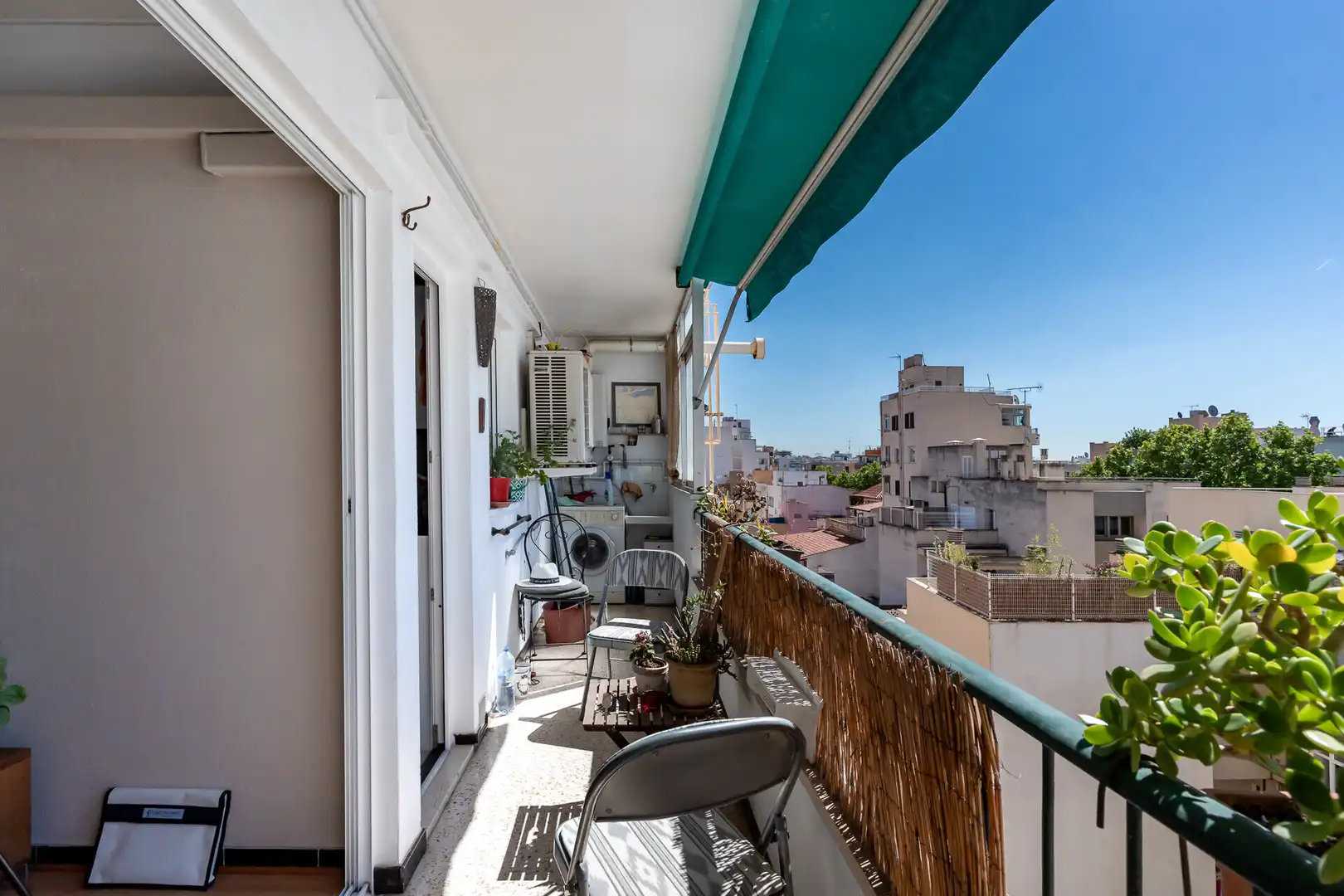 Àtic amb ascensor en venda a Ponent
