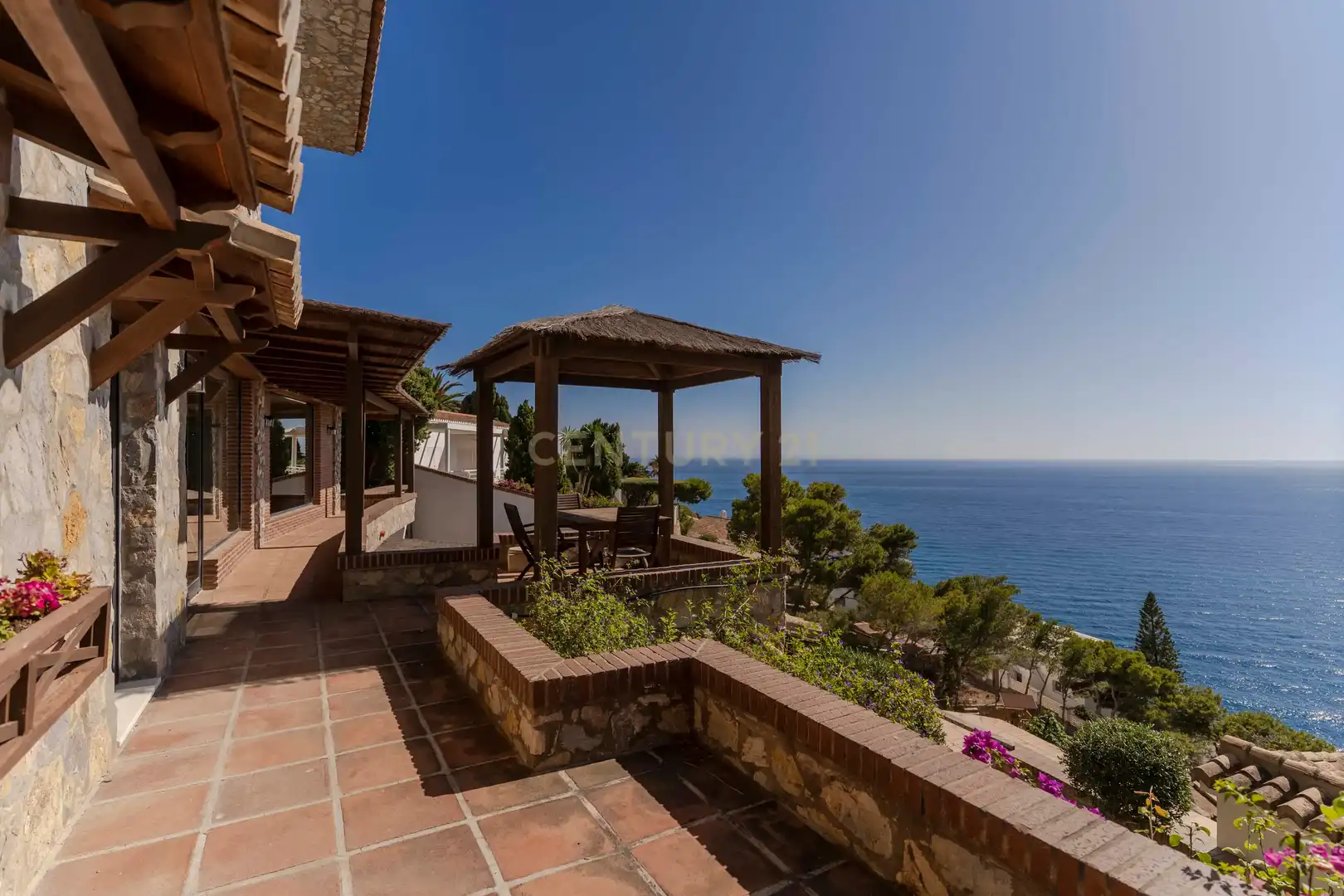 Garden of Houses for sale in Almuñécar  with Air Conditioner, Private garden and Storage room