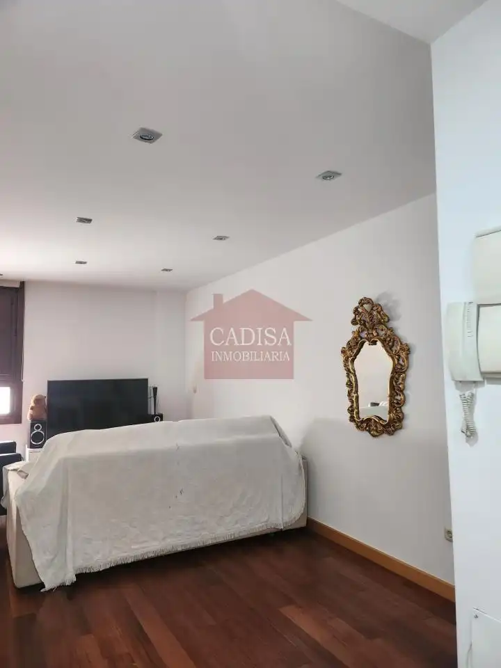 Bedroom of Apartments for rent in Salamanca  with Heating and Furnished