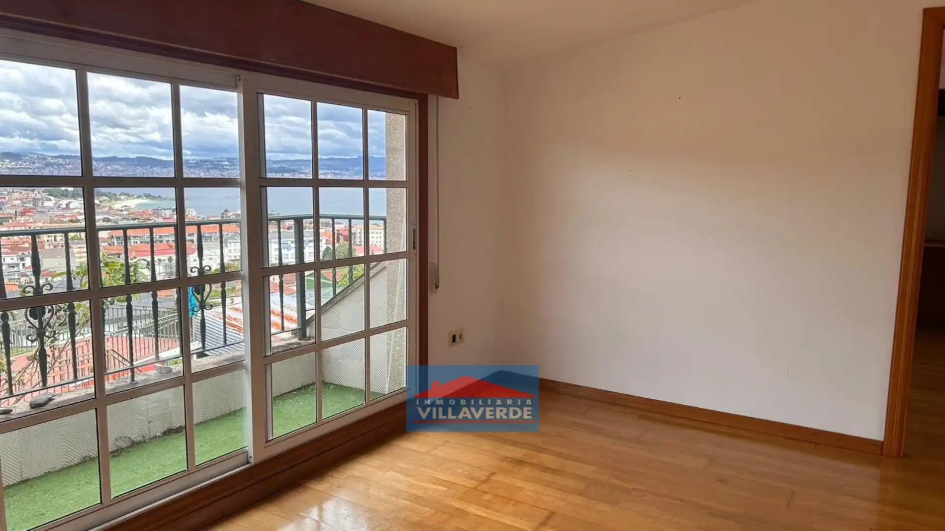 Dormitori de Casa o xalet en venda en Cangas 