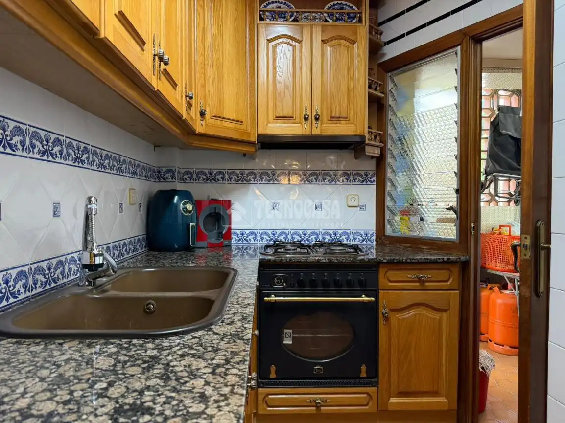 Cocina de Piso en venta en Barcelona con Balcón