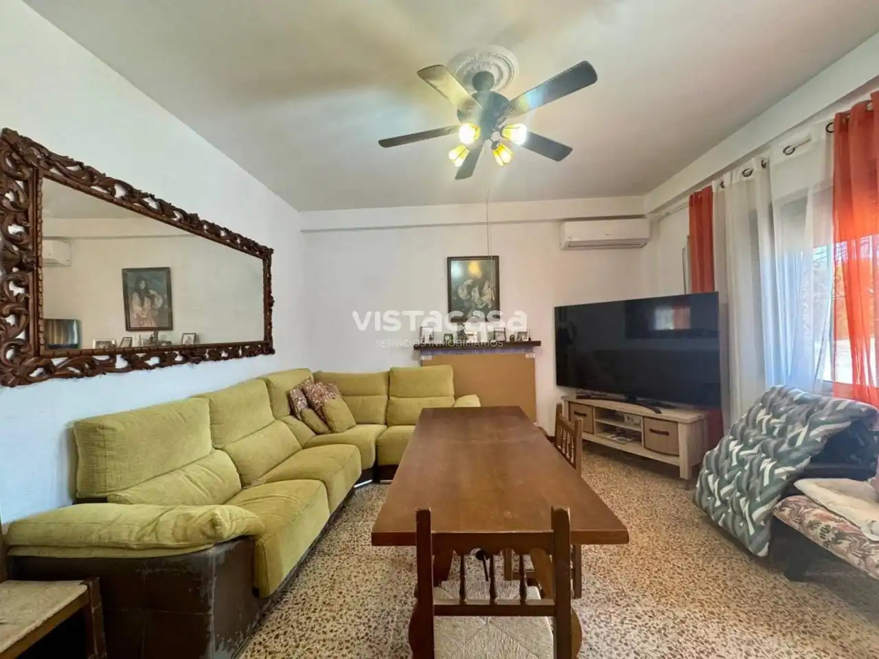 Wohnzimmer von Country house zum Verkauf in Mairena del Alcor mit Heizung, Privatgarten und Terrasse
