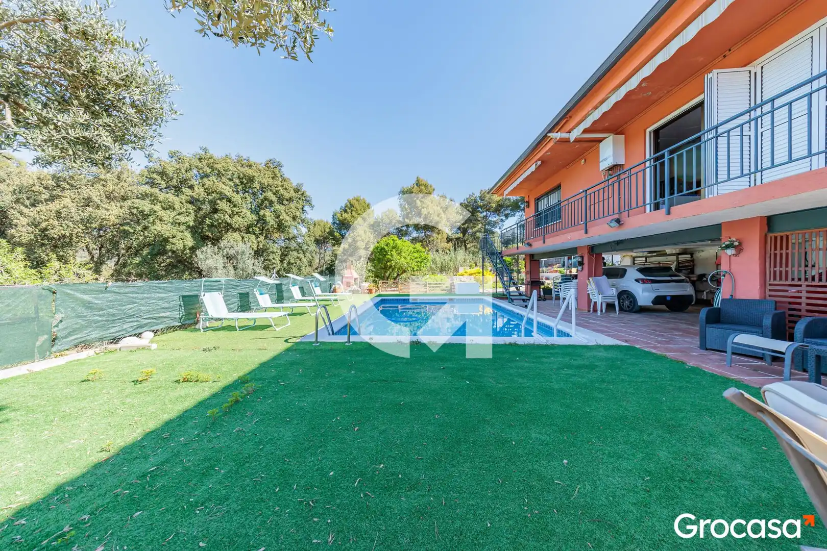 Piscina de Casa o xalet en venda en Terrassa amb Aire condicionat, Calefacció i Jardí privat