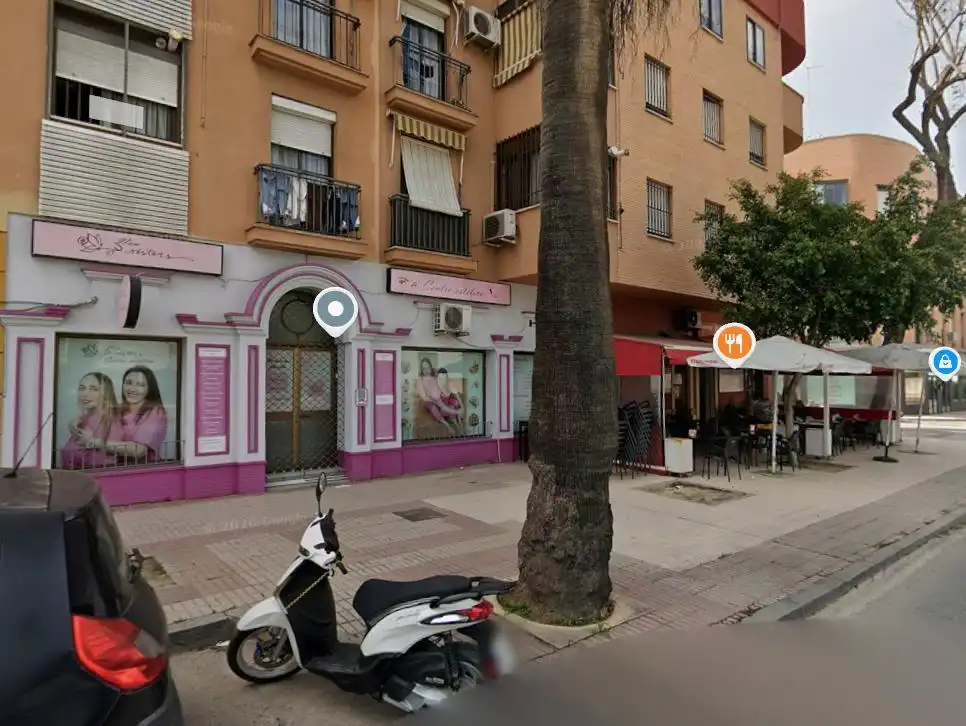 Locale commerciale in affitto a Quinto Centenario, imagen 2