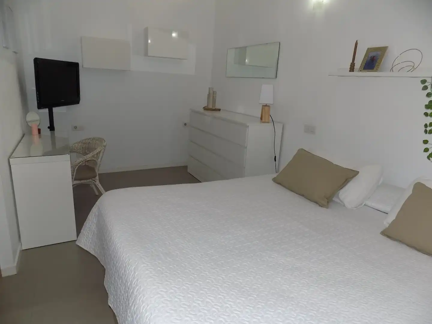 Habitación de Dúplex en venta en Santa Coloma de Gramenet con Aire acondicionado y Parquet