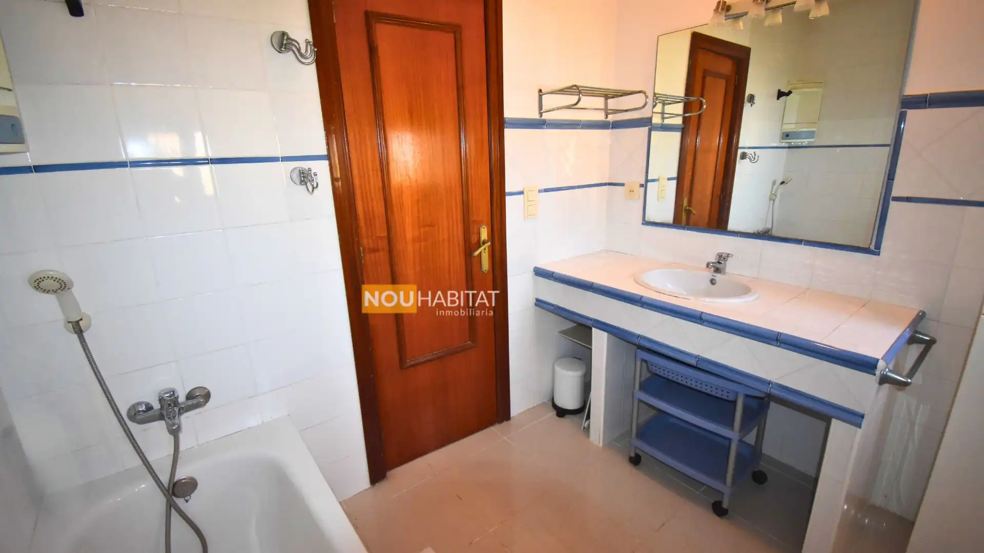 Detached house with pool for sale in Montserrat, imagen 21