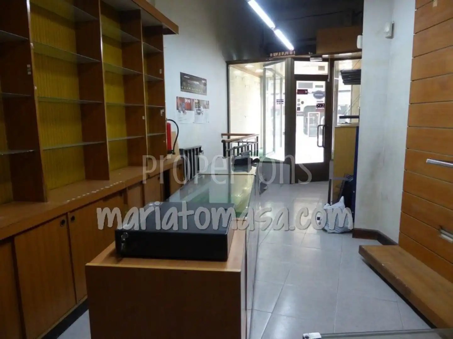 Business premises to rent in Muelle de las Arenas