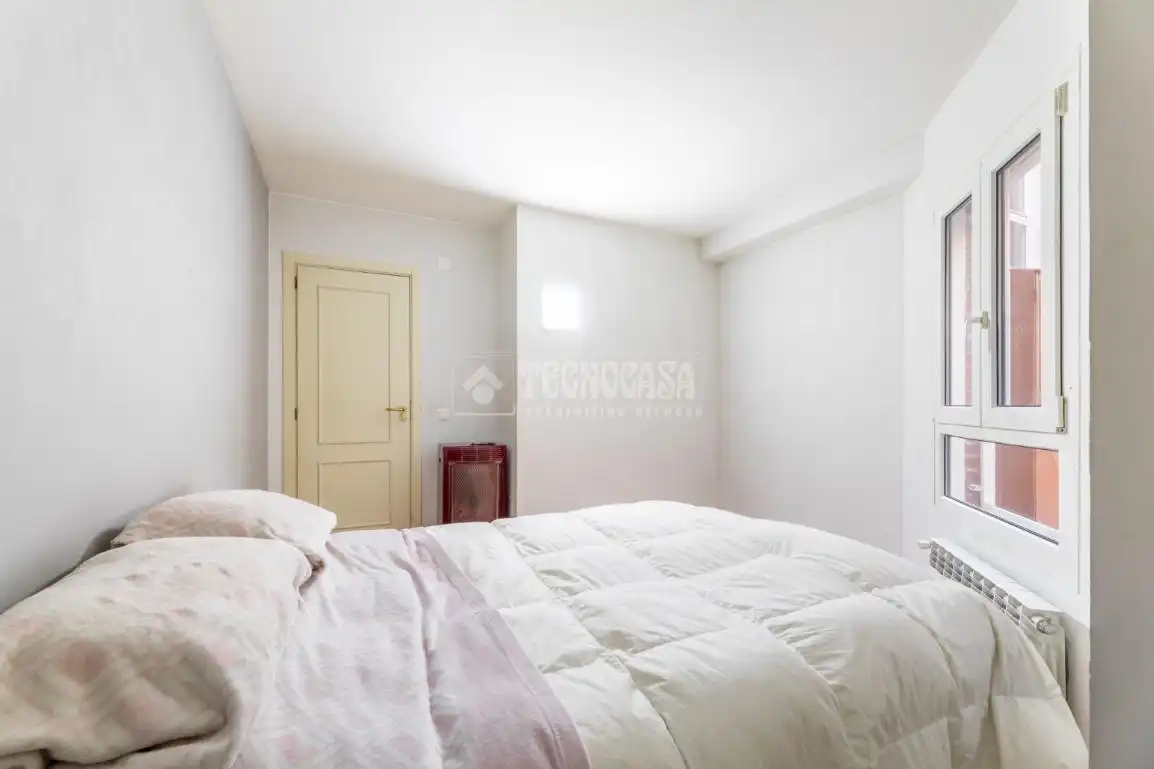 Habitación de Piso en venta en Las Rozas de Madrid con Calefacción y Terraza