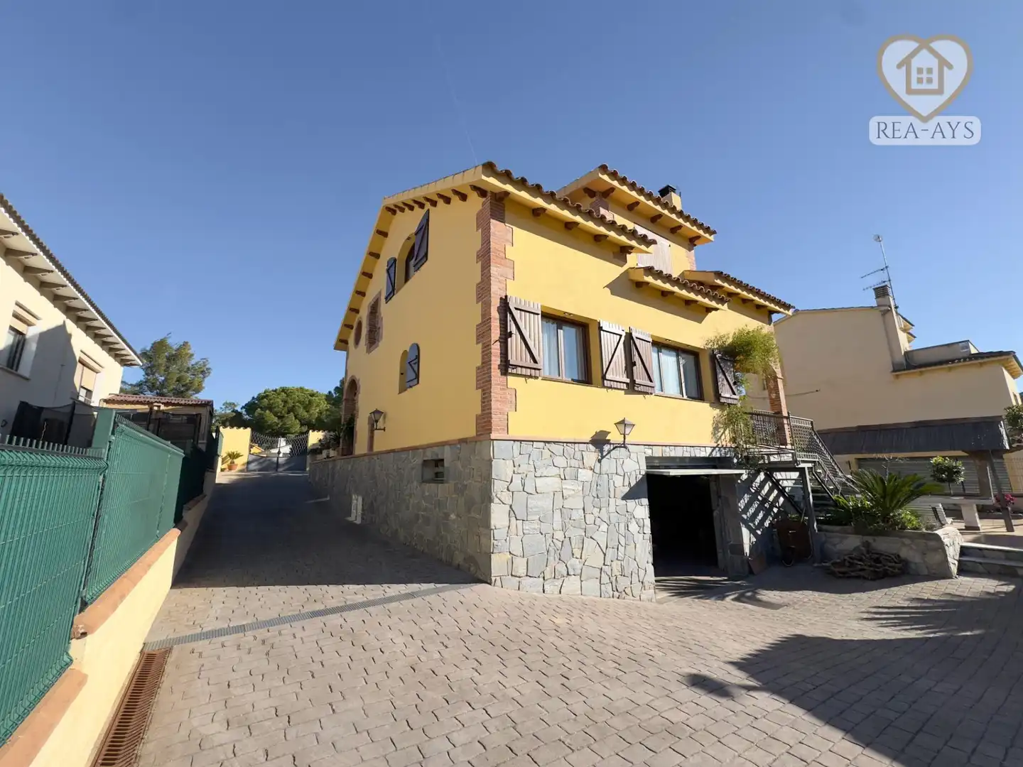 Vista exterior de Casa o chalet en venta en Albinyana con Jardín privado, Terraza y Amueblado