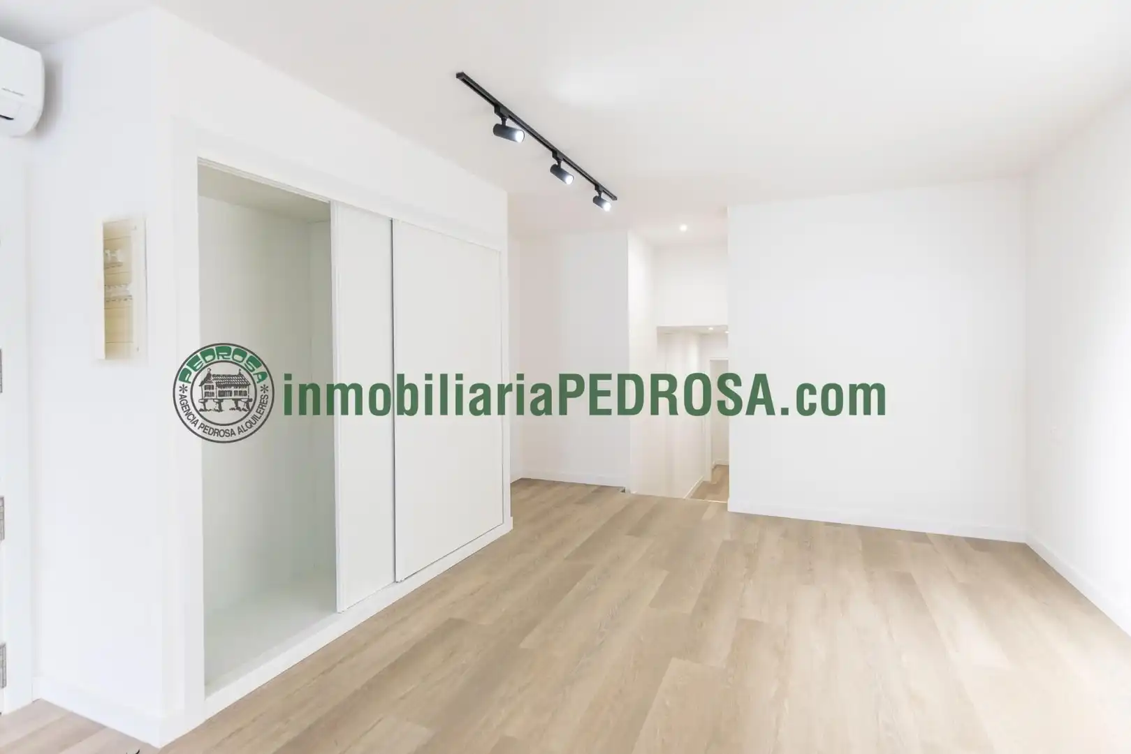 Loft in vendita a Calle María Victoria Moreno 27, imagen 8