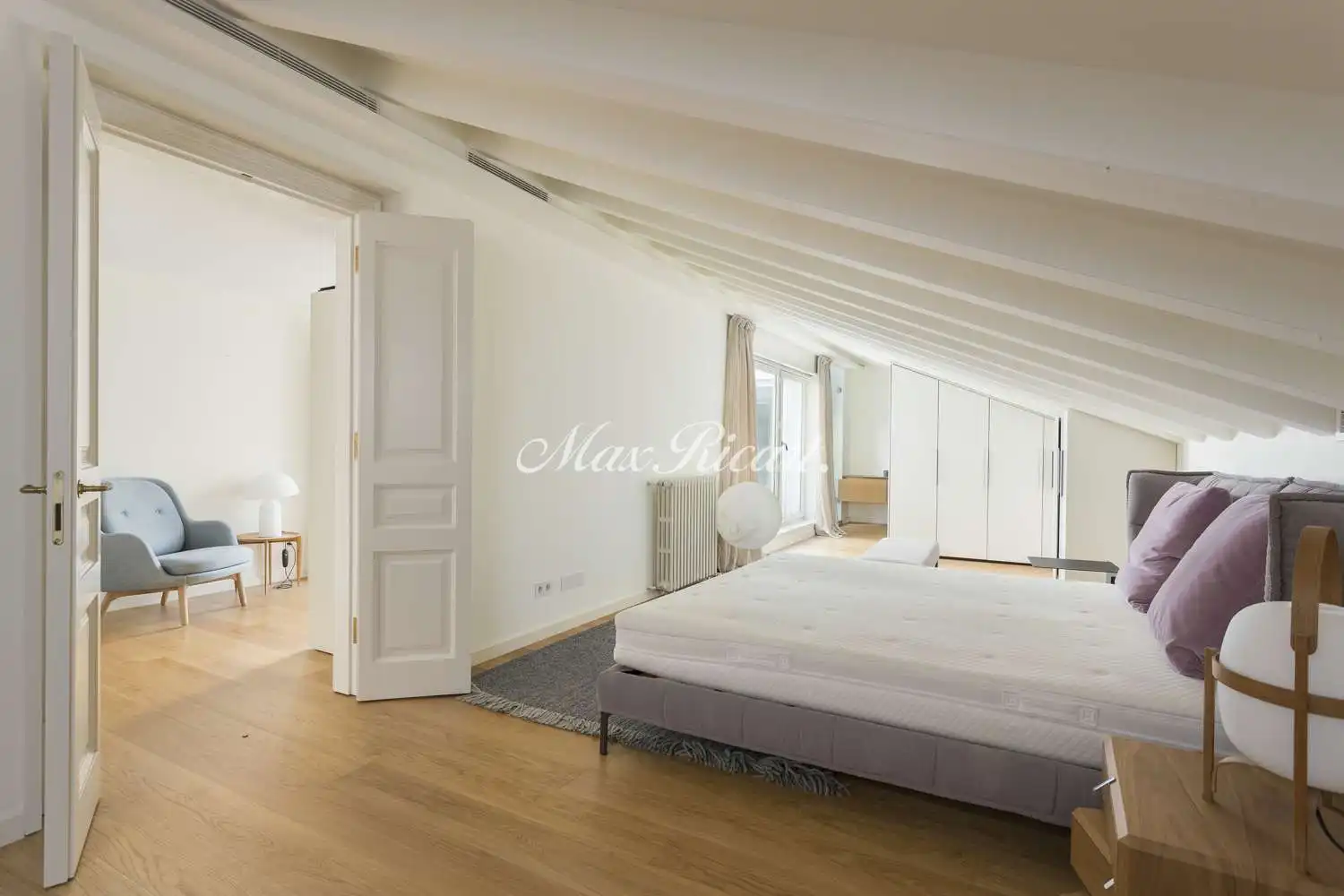 Dachboden zur Miete in N/A, Dreta de l'Eixample