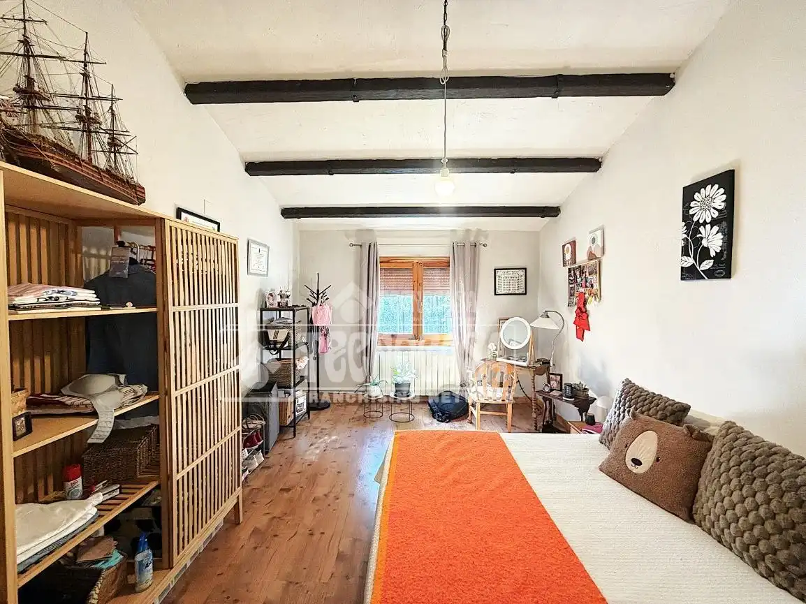 Dormitori de Casa o xalet en venda en Arcas del Villar amb Calefacció, Jardí privat i Traster