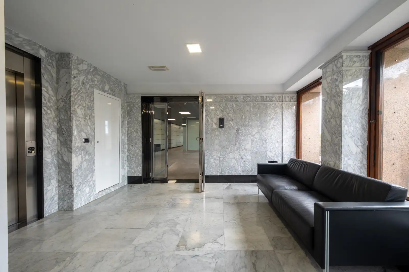 Office space with lift for sale in Calle Bravo Murillo, imagen 4