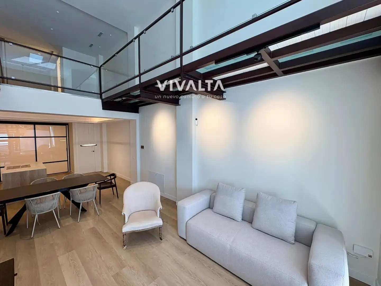 Wohnzimmer von Maisonette zum Verkauf in Madrid mit Klimaanlage, Heizung und Haustechnik