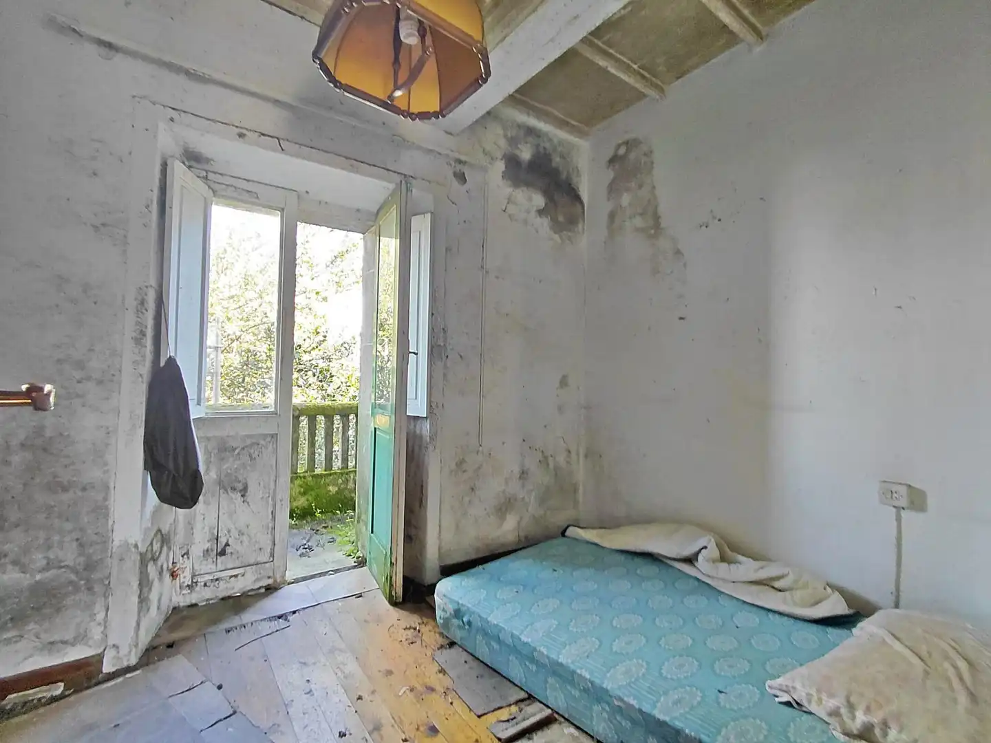 Dormitori de Casa o xalet en venda en Vilagarcía de Arousa amb Jardí privat, Terrassa i Traster