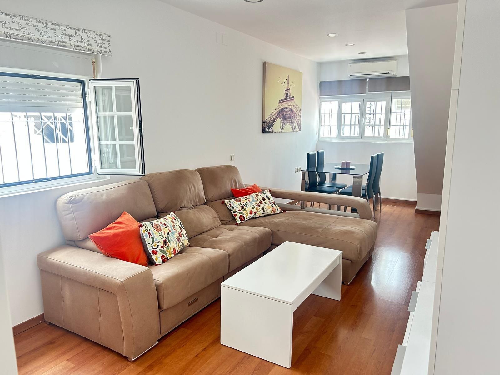 Sala de estar de Piso en venta en  Cádiz Capital con Aire acondicionado