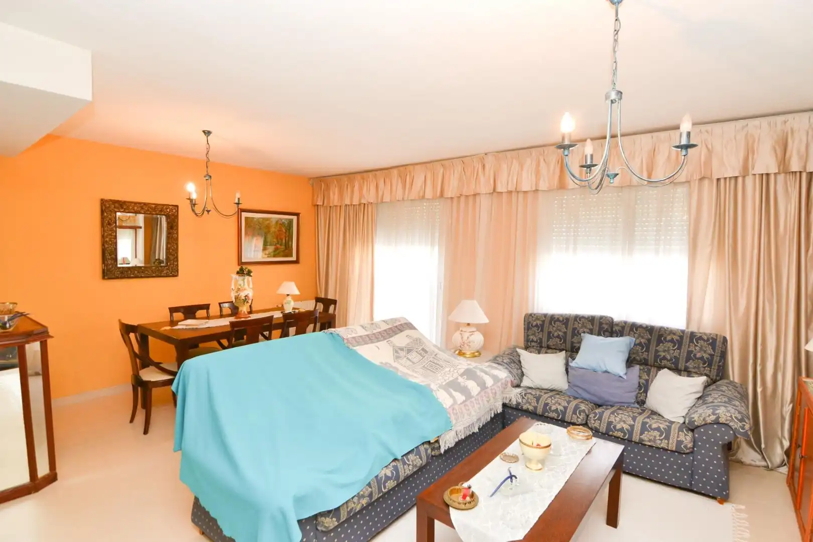 Habitación de Casa adosada en venta en Navalcarnero con Aire acondicionado, Calefacción y Jardín privado