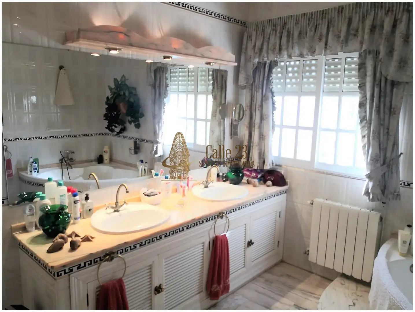 Baño de Edificio en venta en Huelva