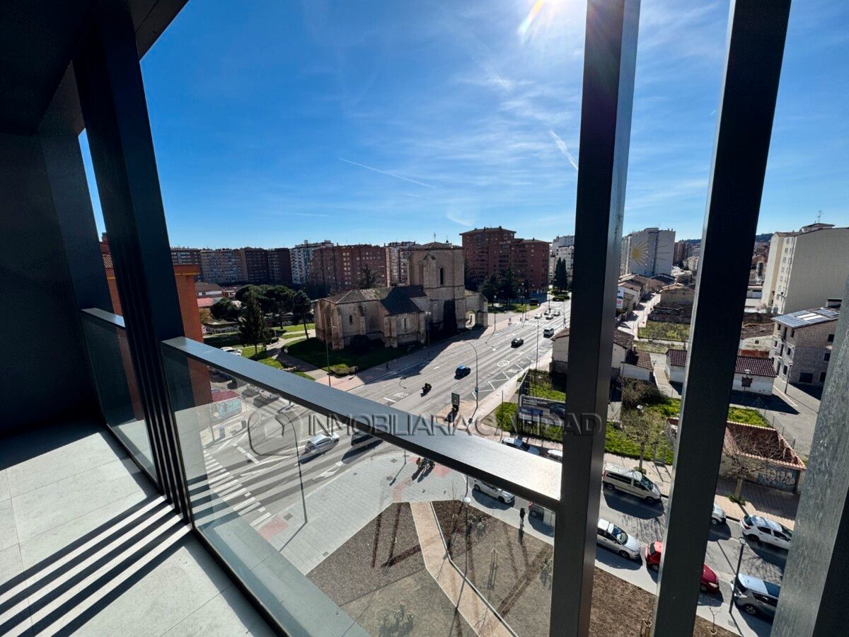 Exterior view of Flat for rent in Burgos Capital  with Heating, Storage room and Furnished