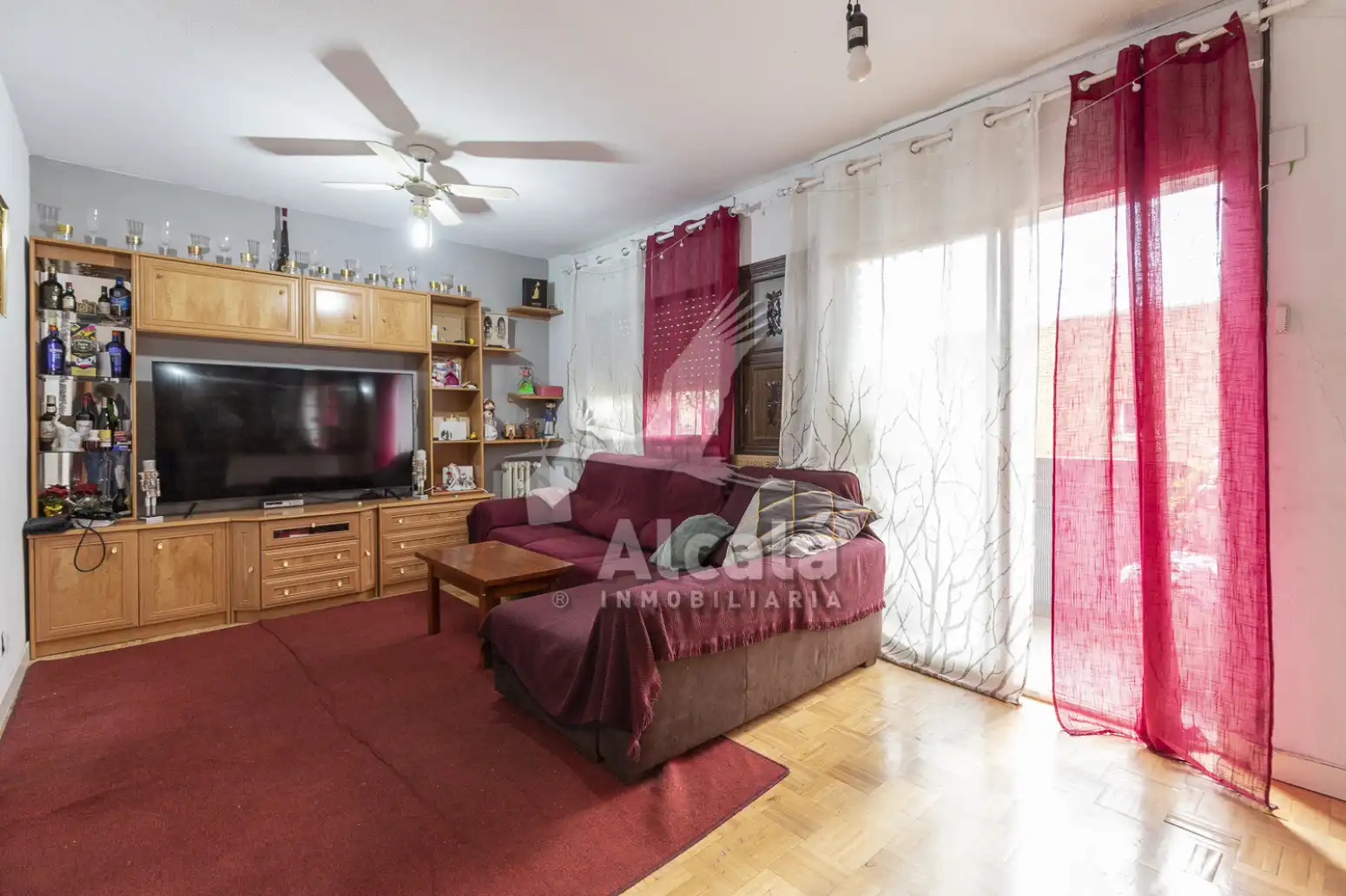 Sala de estar de Piso en venta en Alcalá de Henares con Calefacción, Parquet y Terraza