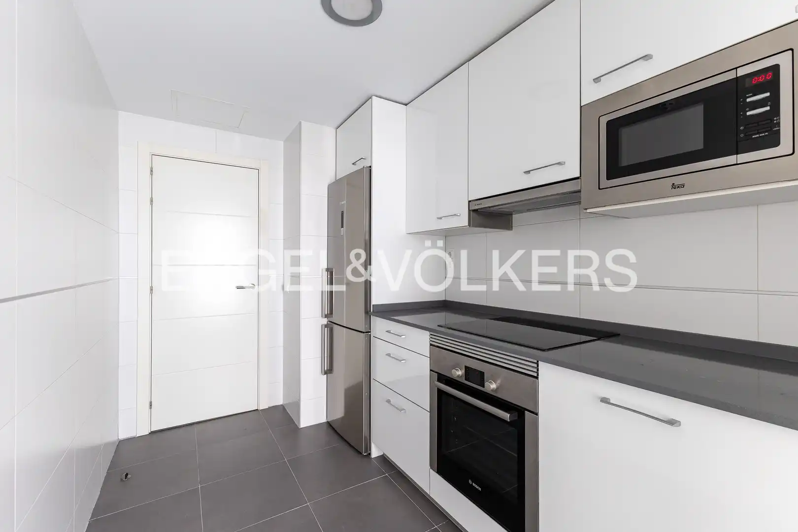 Cocina de Piso en venta en Madrid con Aire acondicionado, Calefacción y Jardín privado
