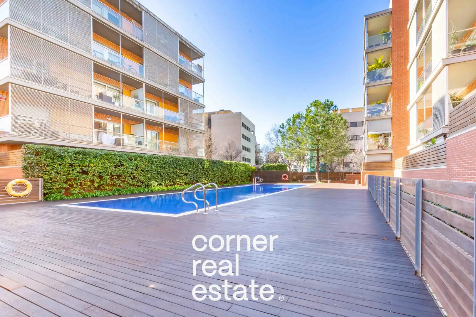 Exterior view of Flat for sale in Sant Cugat del Vallès  with Air Conditioner, Heating and Parquet flooring