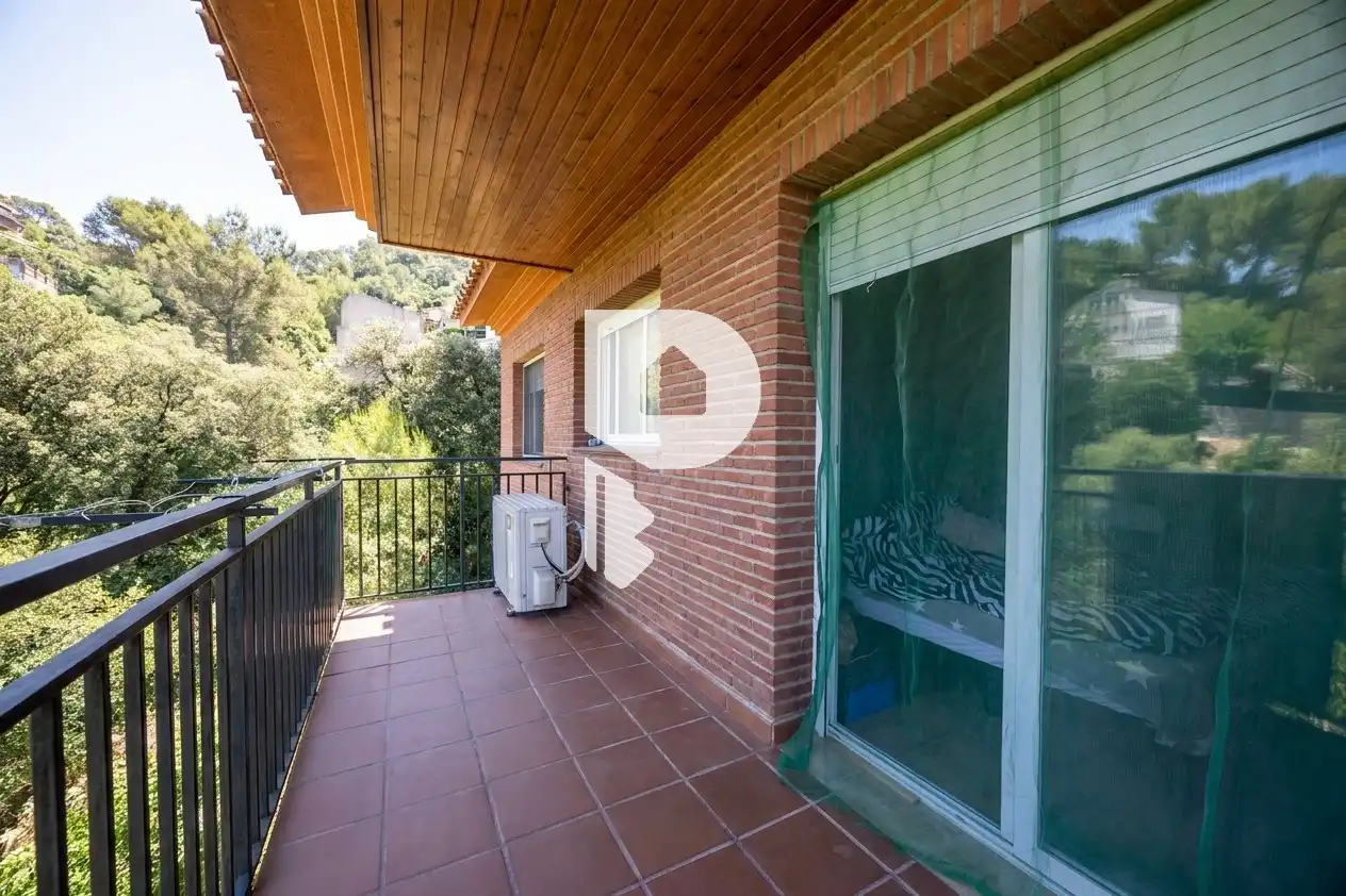 Terrassa de Casa o xalet en venda en Cervelló amb Aire condicionat, Jardí privat i Terrassa