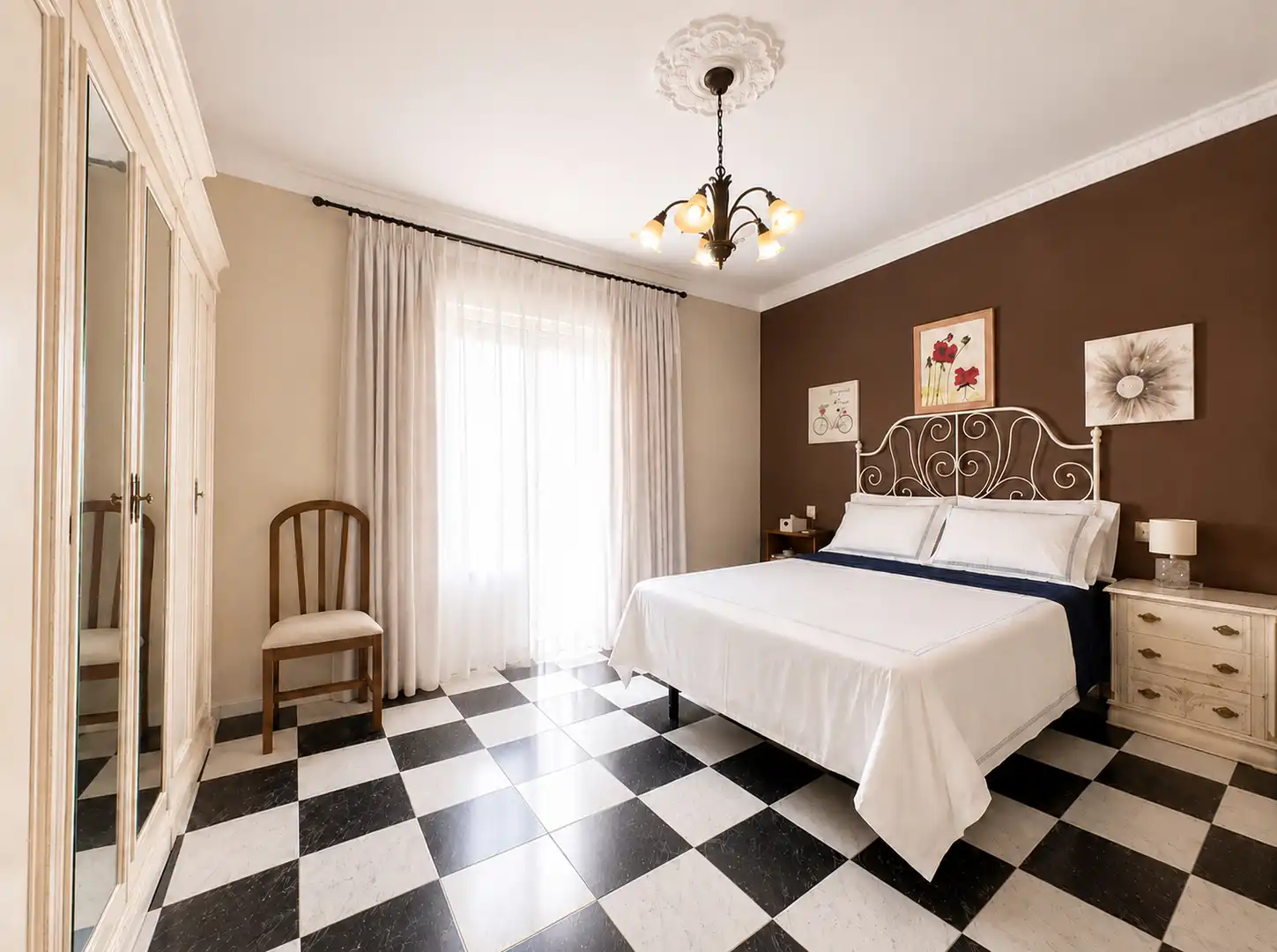 Bedroom of Houses for sale in Alcalá del Río  with Air Conditioner, Private garden and Terrace