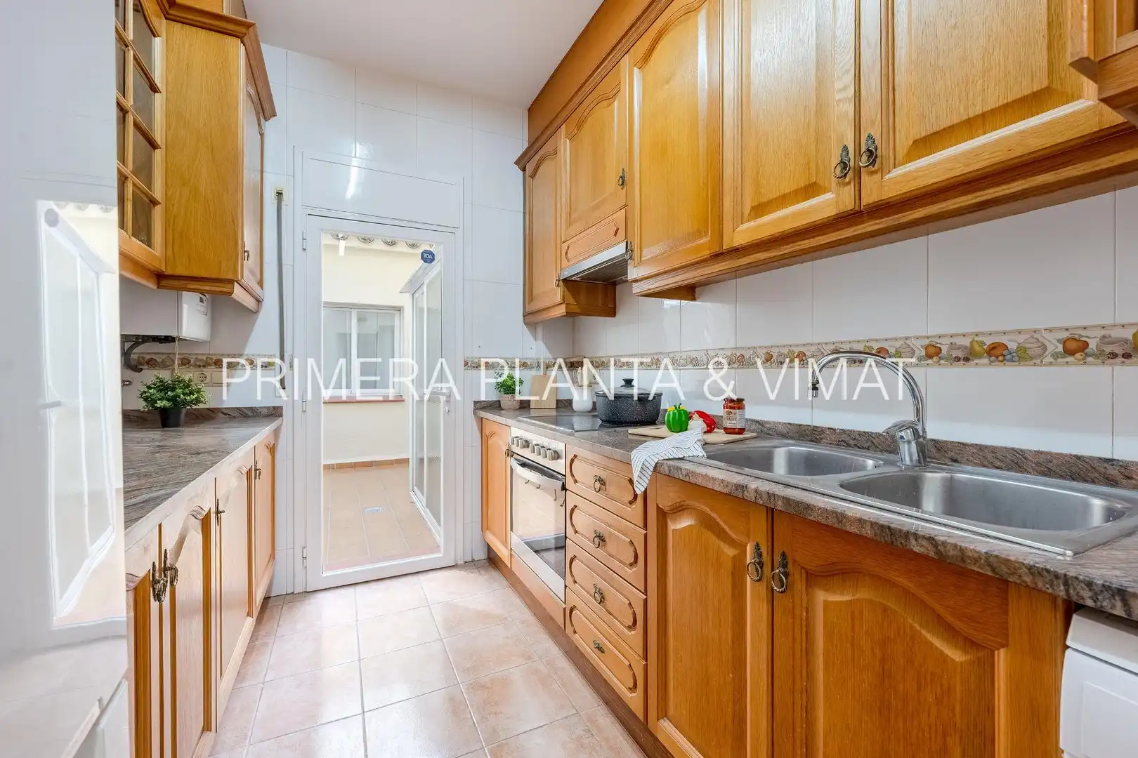 Cocina de Planta baja en venta en Mataró con Aire acondicionado, Calefacción y Terraza